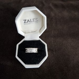 Diamond & Baggett band. 14K Gold